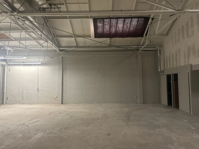 More Photos Of 5810 W 3rd St, Los Angeles Storefront For Lease