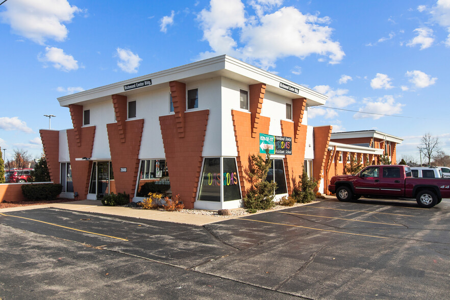 Primary Photo Of 2600 N Richmond St, Appleton Medical For Lease