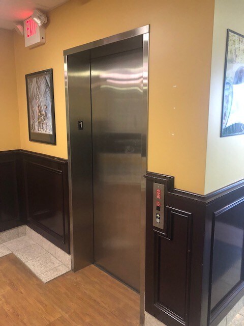 More Photos Of 1001 S Division Ave, Grand Rapids Office For Lease