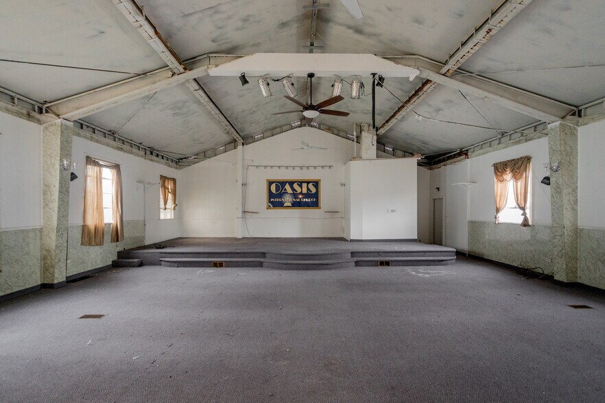 More Photos Of 14873 Collinson St, Eastpointe Religious Facility For Sale