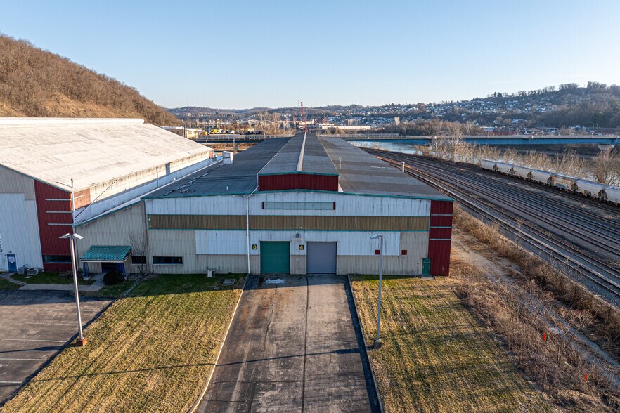 More Photos Of 100 Riverview Dr, Monessen Warehouse For Lease