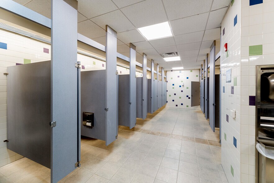 More Photos Of 5450 Millstream Rd, Mcleansville Office For Lease