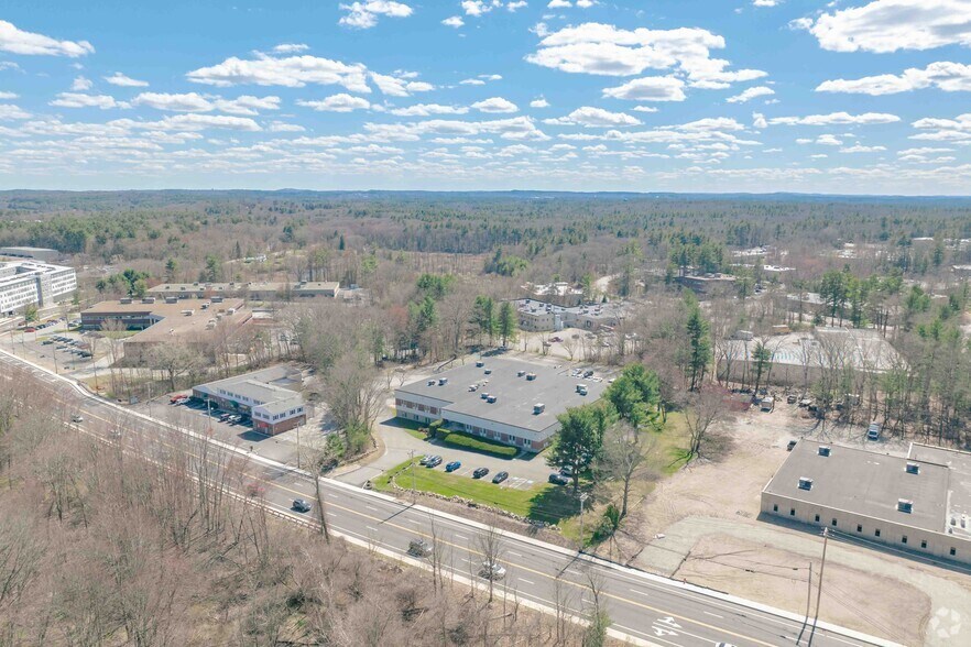 More Photos Of 755 Middlesex Tpke, Billerica Light Manufacturing For Lease