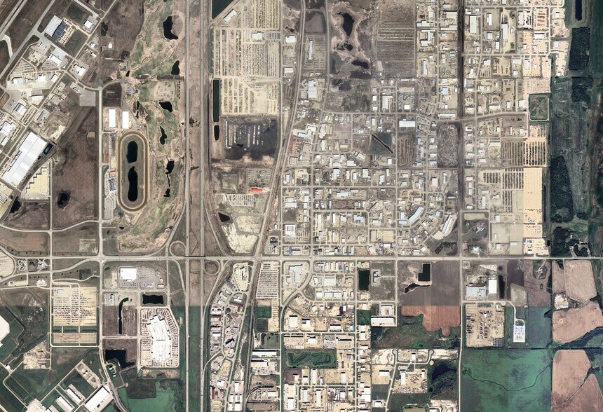 More Photos Of 1504 8th St, Leduc County Light Manufacturing For Sale