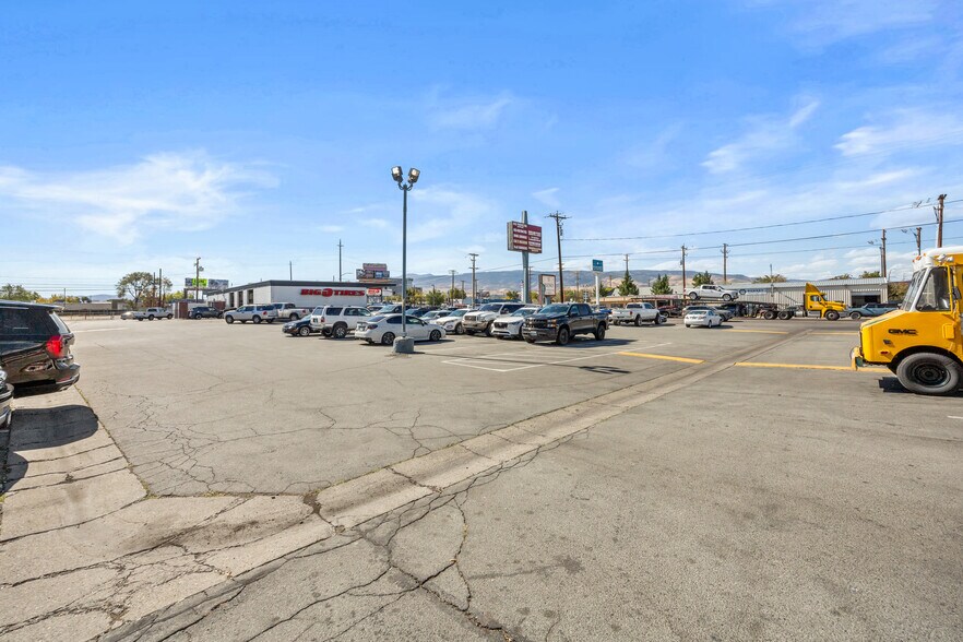 More Photos Of 3004-3098 Kietzke Ln, Reno Storefront For Sale