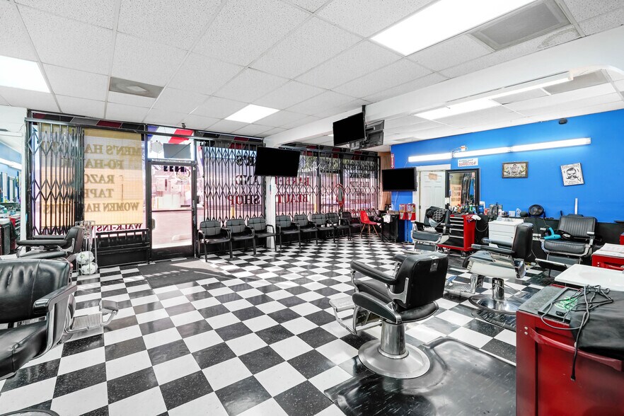 More Photos Of 1481-1489 W Holt Ave, Pomona Restaurant For Sale