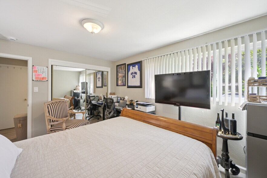 More Photos Of 550 Berry Ave, Hayward Apartments For Sale
