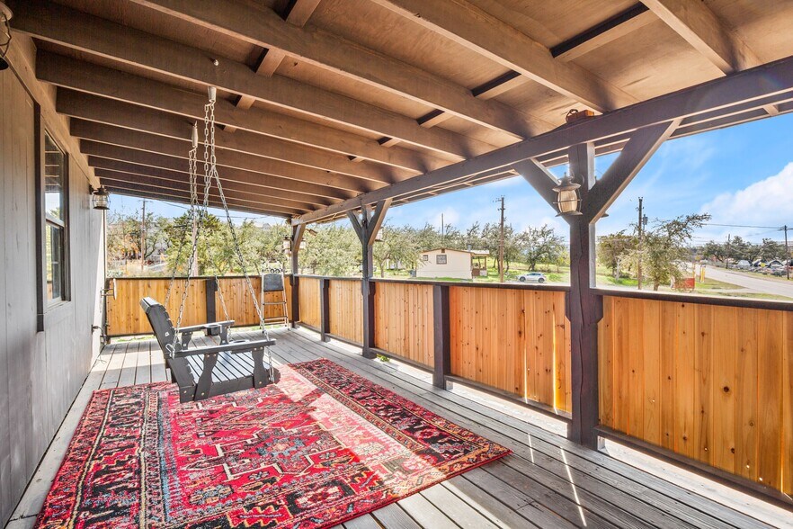 More Photos Of 4701 Hudson Bend Rd, Austin Freestanding For Sale