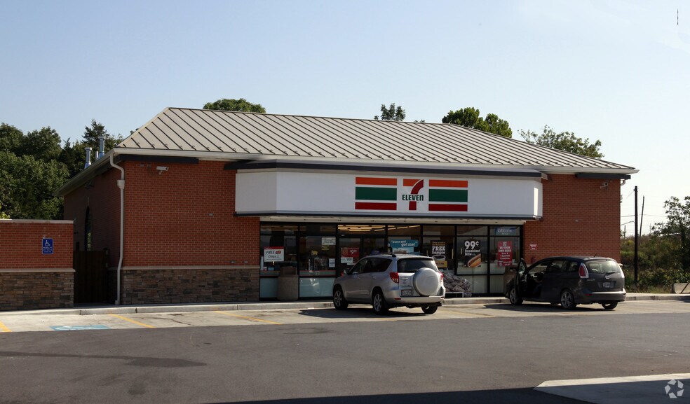 More Photos Of 10 Crooked Run Plz, Front Royal Unknown For Lease