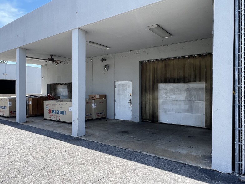 More Photos Of 6 Gateway Blvd W, Savannah Auto Dealership For Sale