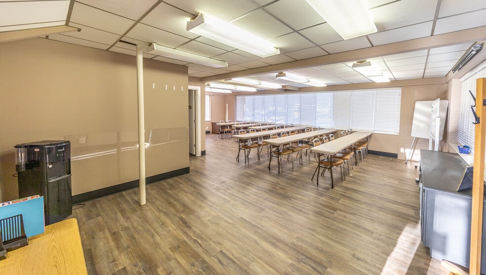 More Photos Of 5 Briercroft Office Park, Lubbock Office For Sale