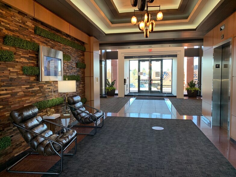 More Photos Of 3940 Olympic Blvd, Erlanger Office For Lease