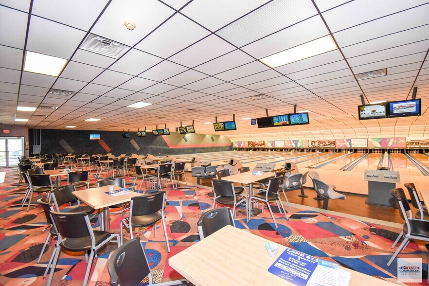 More Photos Of 28 N Bowl Ln, Plattsburgh Sports And Entertainment For Sale