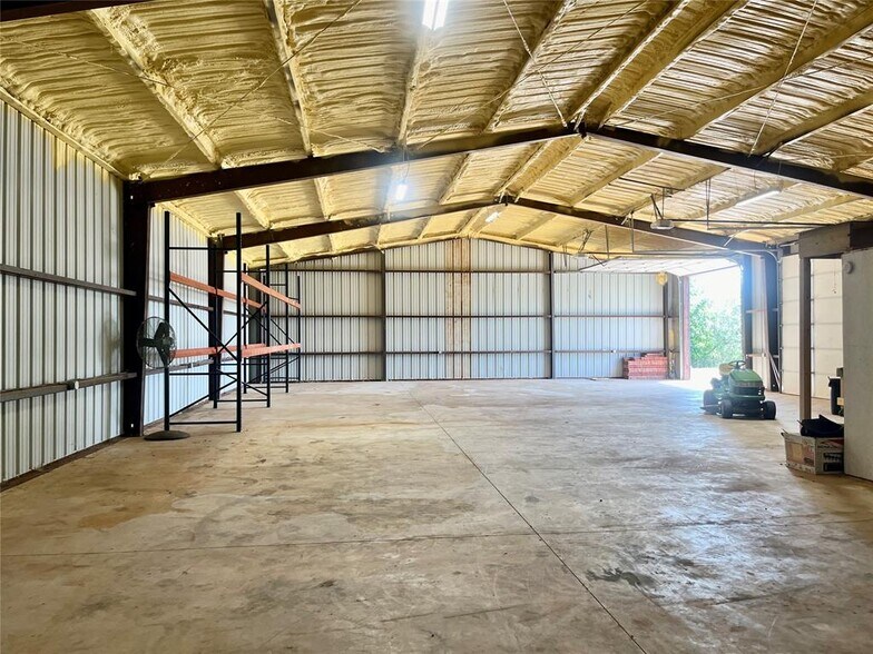 More Photos Of 2901 E Highway 37, Tuttle Flex For Sale