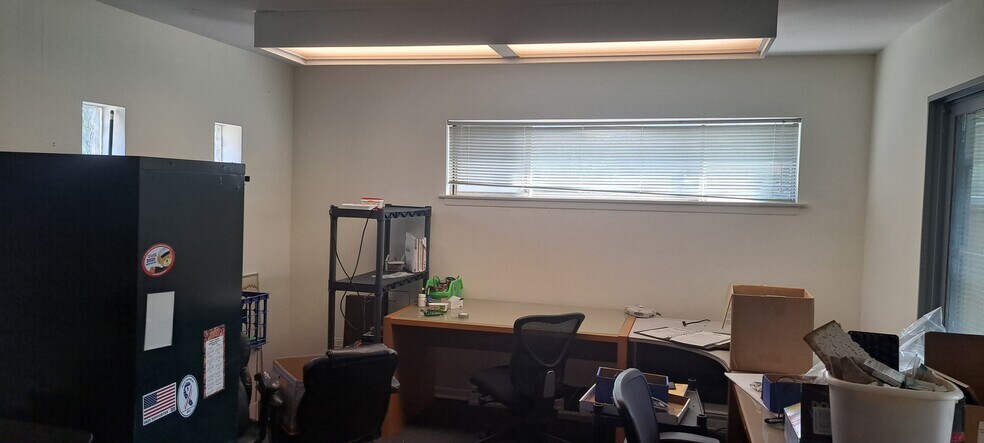 More Photos Of 6957 W North Ave, Oak Park Office For Sale