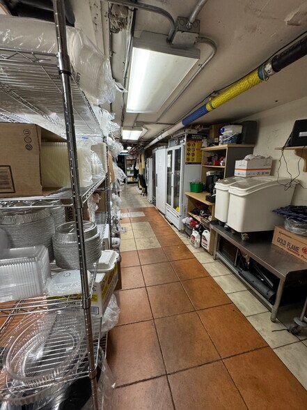 More Photos Of 3933 Bell Blvd, Bayside Storefront For Lease