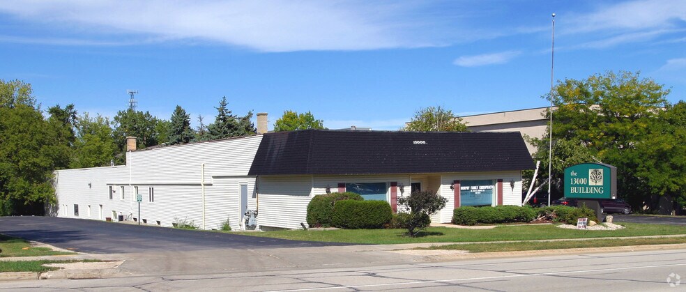 More Photos Of 13000 W Bluemound Rd, Elm Grove Medical For Lease