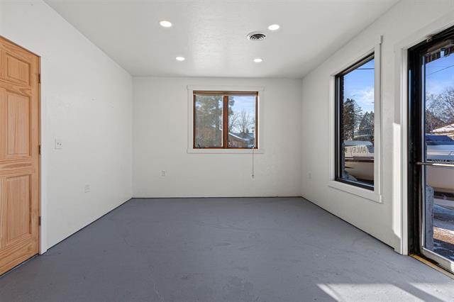 More Photos Of 233 W Clark St, Stevens Point Auto Repair For Sale