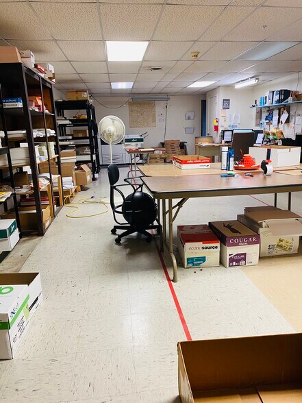 More Photos Of 721 Highway 5 N, Mountain Home Storefront For Sale