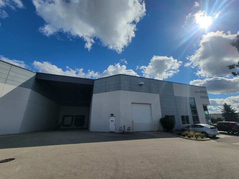 More Photos Of 1155 Bowes Rd, Elgin Warehouse For Lease