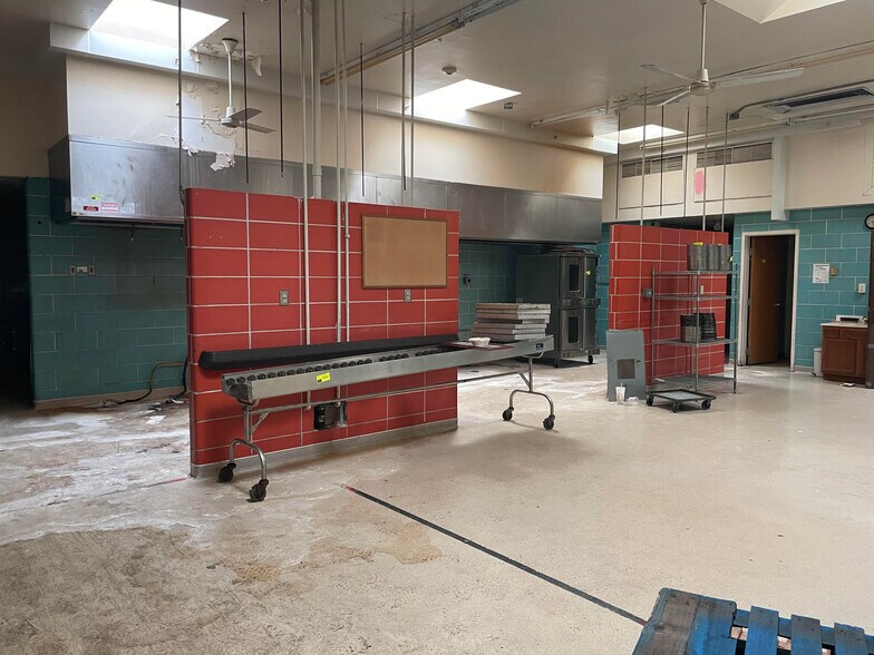 More Photos Of 1616 Cedar St, Lawrenceville Skilled Nursing Facility For Sale