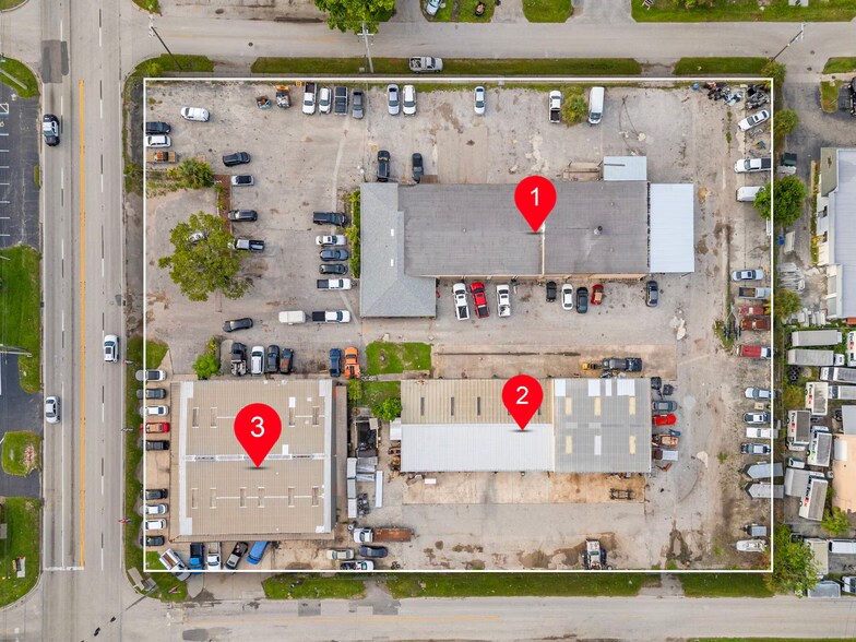 More Photos Of 2559 Fowler St, Fort Myers Unknown For Lease