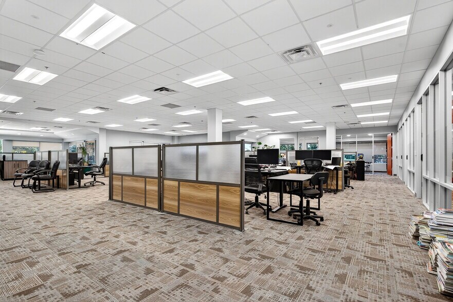 More Photos Of 3600 W Parmer Ln, Austin Office For Sale