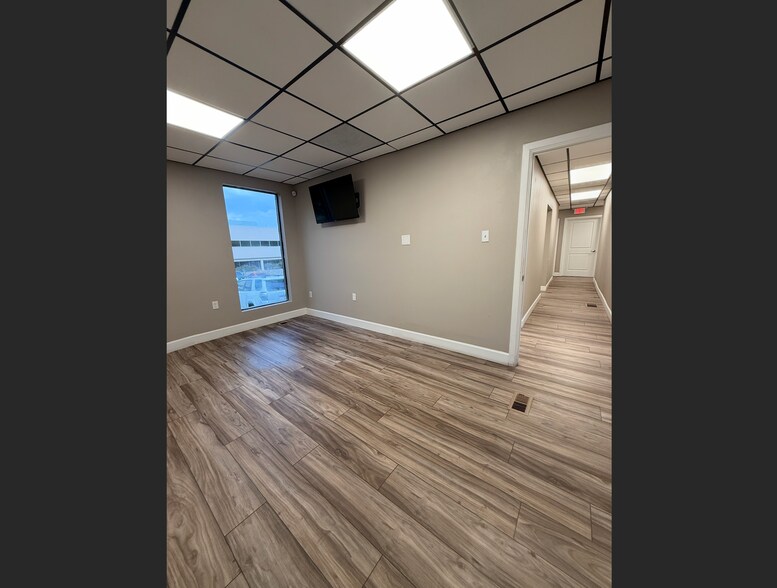 More Photos Of 10421 Montgomery Parkway Loop NE, Albuquerque Medical For Sale