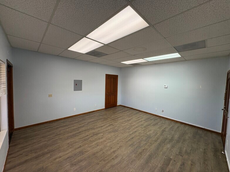 More Photos Of 13967 Campo Rd, Jamul Office For Lease