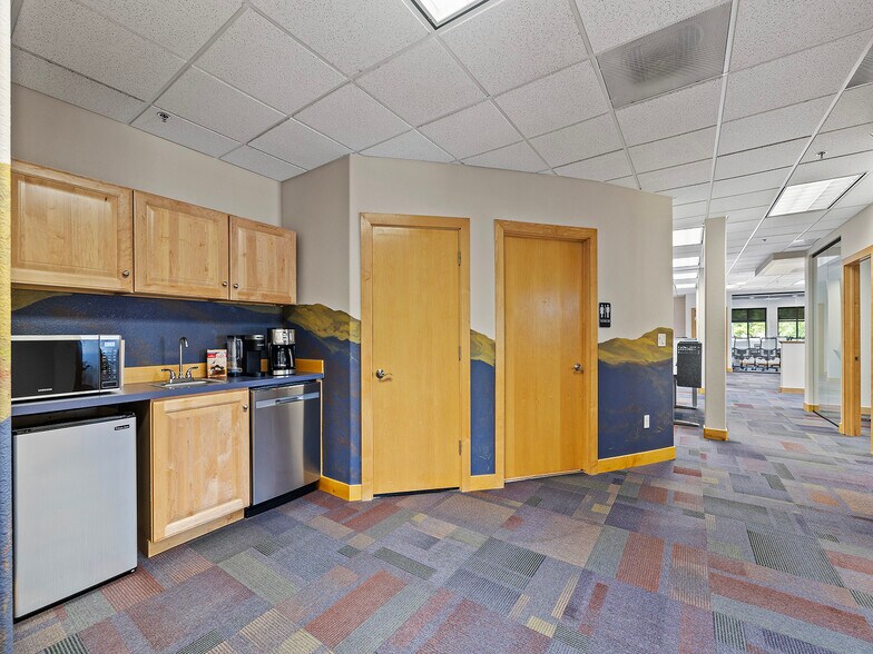 More Photos Of 2002 Caribou Dr, Fort Collins Office For Sale