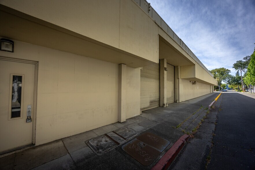 More Photos Of 707 5th St, Santa Rosa Freestanding For Lease