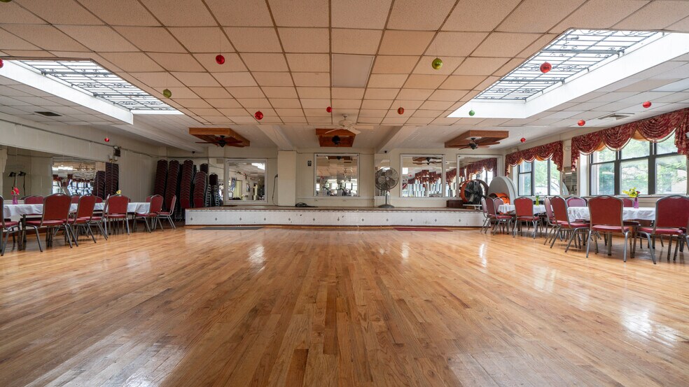 More Photos Of 2281 Church Ave, Brooklyn Storefront Retail Office For Sale