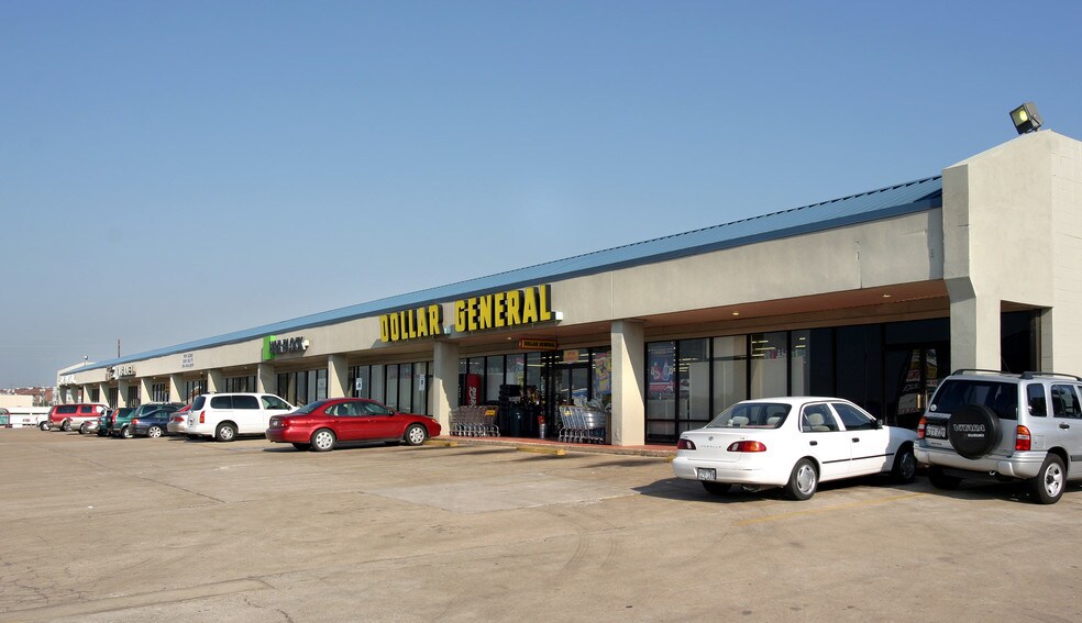 More Photos Of 8454-8474 Camp Bowie West Blvd, Fort Worth Storefront For Lease
