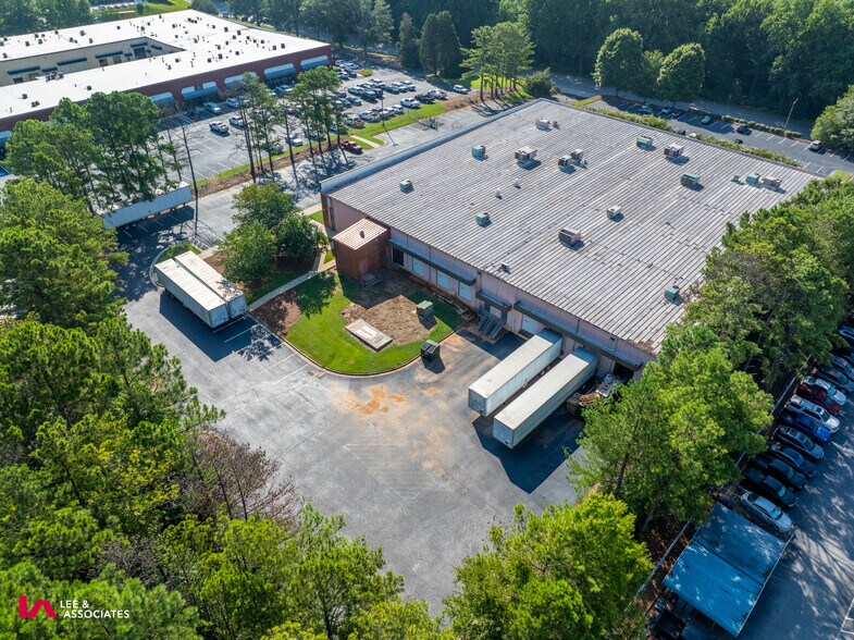 More Photos Of 5200 Panola Industrial Blvd, Decatur Warehouse For Lease