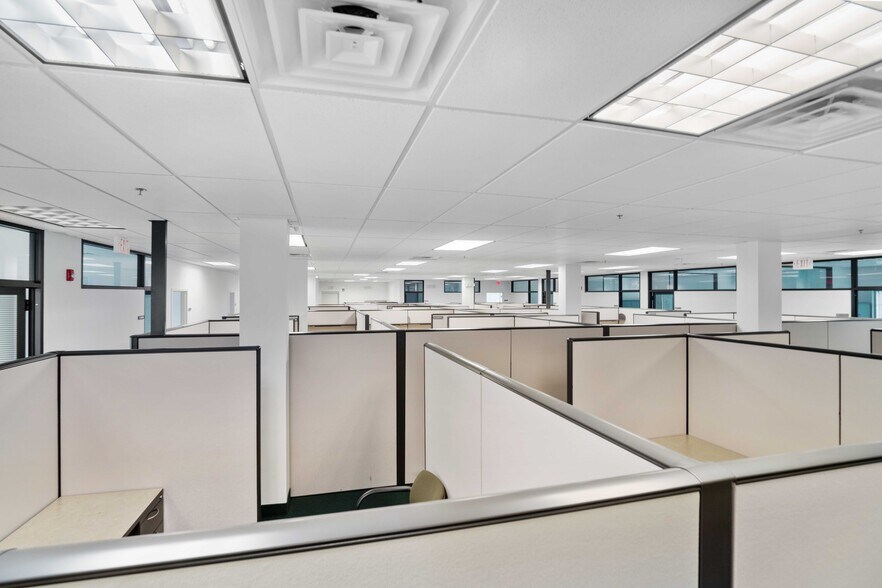 More Photos Of 46611 Corporate Dr, Lexington Park Office For Lease