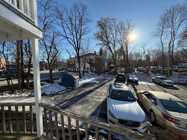 More Photos Of 8-10 Essex St, Andover Storefront Retail Office For Lease