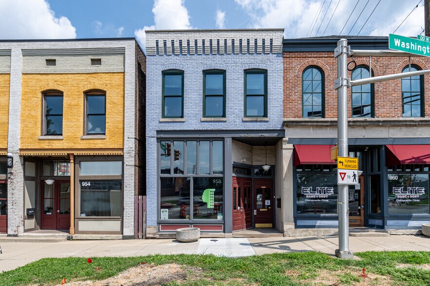 More Photos Of 958 E Washington St, Indianapolis Storefront Retail Office For Lease