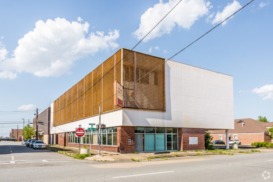 More Photos Of 121 W 6th Ave, Pine Bluff Office For Sale
