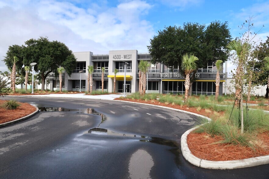 More Photos Of 4500 Leeds Ave, North Charleston Unknown For Lease