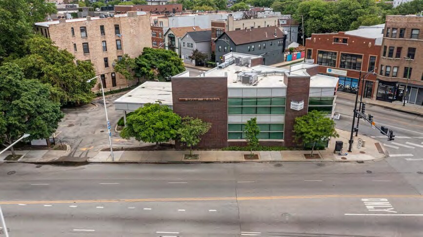 More Photos Of 1640 W Fullerton Ave, Chicago Bank For Sale