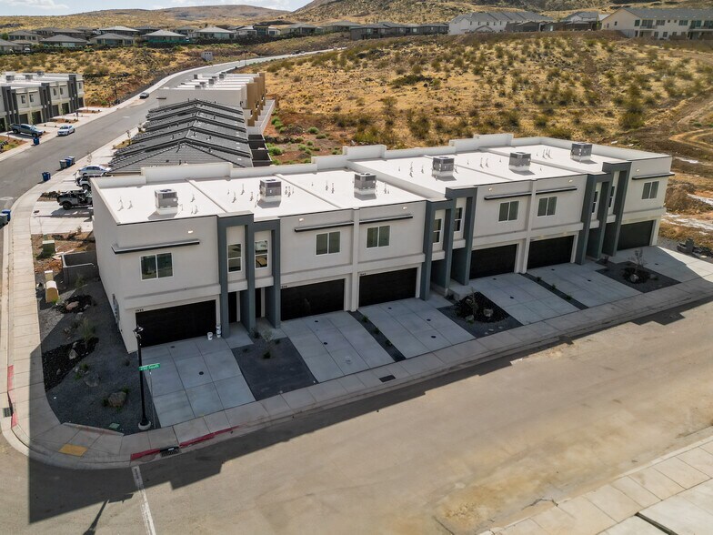 More Photos Of 1935 W 250 S, Hurricane Apartments For Sale