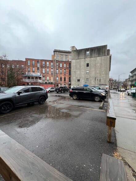 More Photos Of 95 Court St, Binghamton Office Residential For Sale