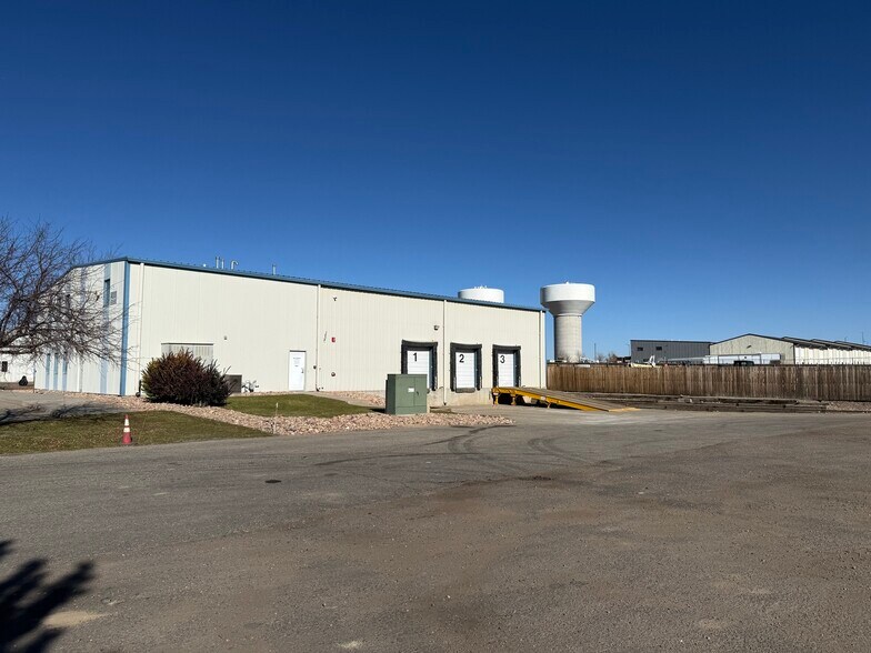 More Photos Of 4000 Patton Ave, Loveland Industrial For Lease