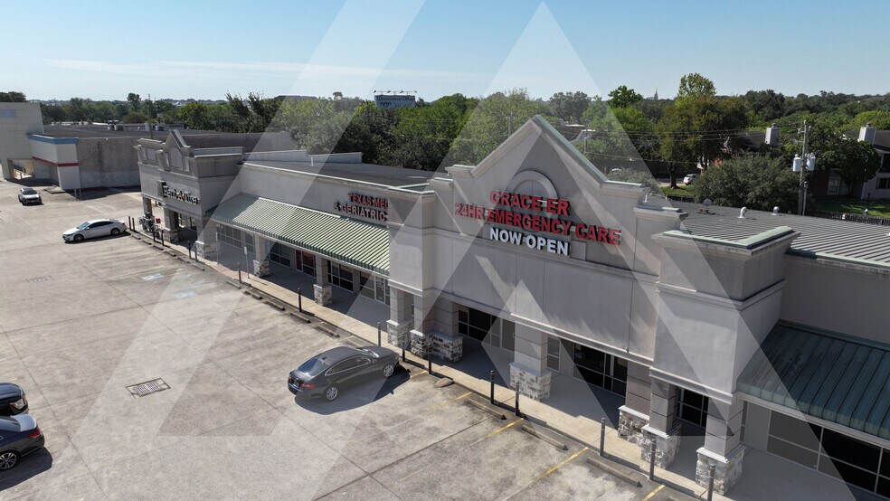 More Photos Of 10900 Gulf Fwy, Houston Unknown For Lease