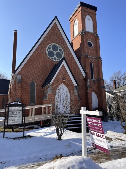 Primary Photo Of 56 S Main St, Middleport Religious Facility For Sale
