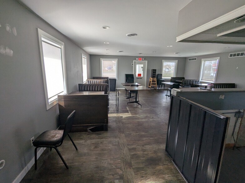 More Photos Of 24901 Red Arrow Hwy, Mattawan Restaurant For Lease