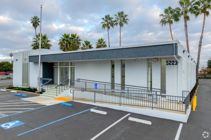 More Photos Of 5223 N El Dorado St, Stockton Office For Lease