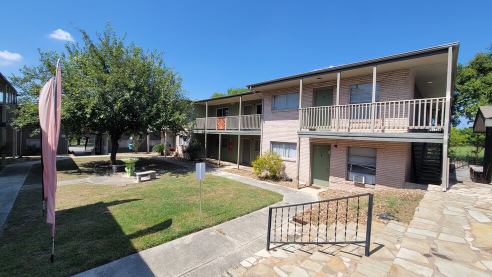 Primary Photo Of 516 Gentleman Rd, San Antonio Apartments For Sale