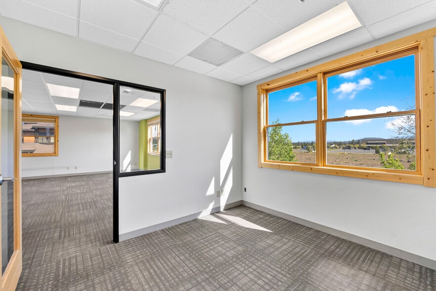 More Photos Of 12313 Soaring Way, Truckee Medical For Sale