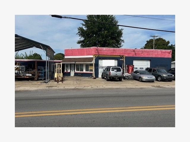 More Photos Of 1314 Tell St, Tell City Auto Dealership For Sale